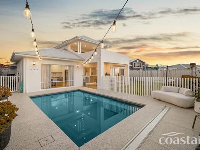 6 Leveque Loop, San Remo WA 6210