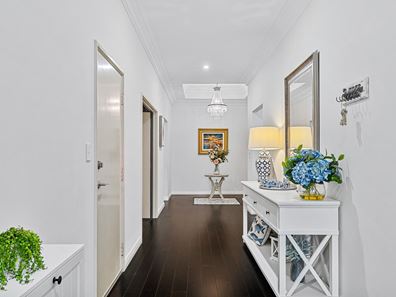 60 Bayside Boulevard, Port Kennedy WA 6172