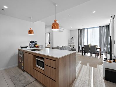 304/6 Baumea Way, Innaloo WA 6018
