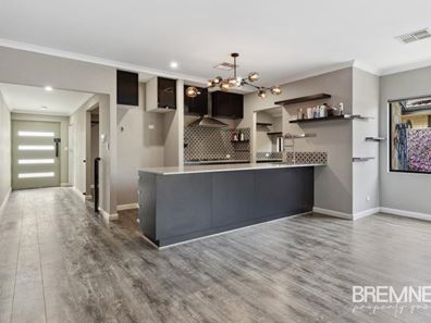 8 Lyrebird Street, Wellard WA 6170