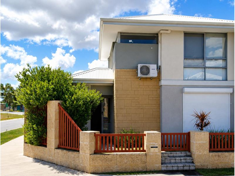 1/6 Quendamia Lane, Mandurah WA 6210