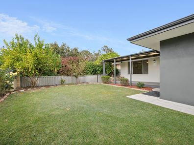 5A Lennox Road, Thornlie WA 6108
