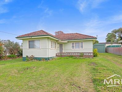 11 Leslie Street, Yakamia WA 6330