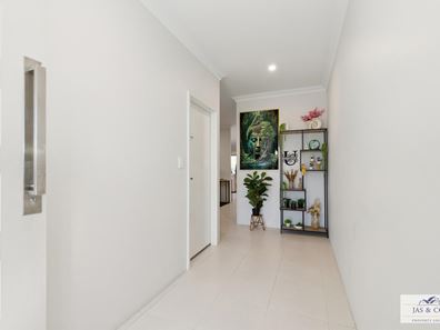 41 Castella Drive, Caversham WA 6055