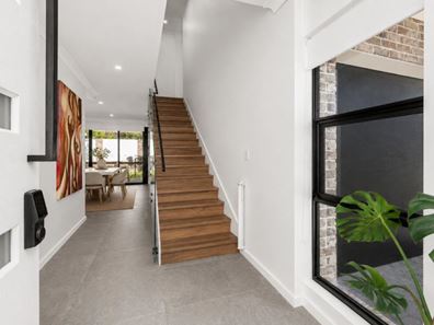 146B Clontarf Road, Hamilton Hill WA 6163
