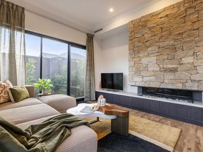 46 Katinka Retreat, Dudley Park WA 6210