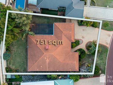 29 St Sebastien Chase, Iluka WA 6028