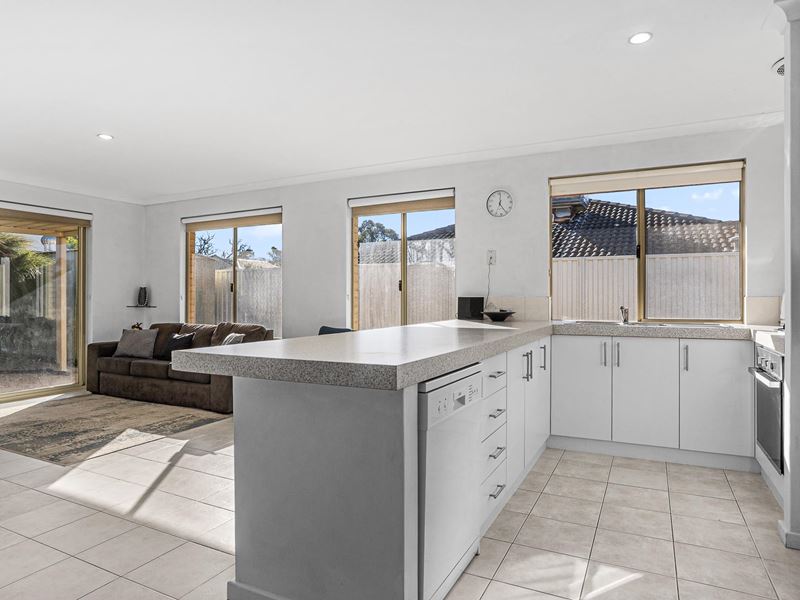 26 Birkett Avenue, Beeliar WA 6164