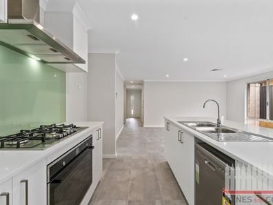 7 Kumquat Street, Upper Swan WA 6069