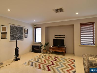 141 Hamilton Street, Stirling WA 6021