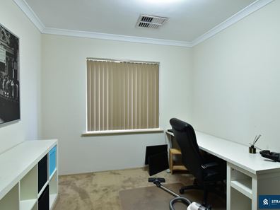 141 Hamilton Street, Stirling WA 6021