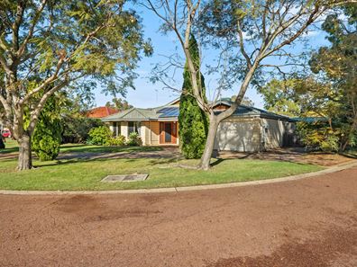 14 Cleopatra Drive, Coodanup WA 6210