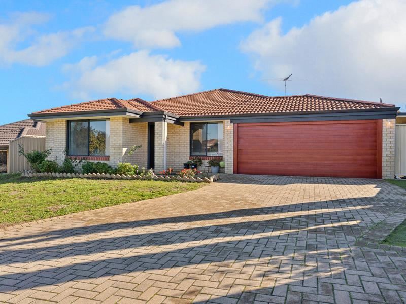 15 Cortona Grove, Sinagra WA 6065