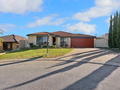 15 Cortona Grove, Sinagra WA 6065