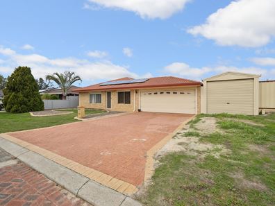 35 Brookside Gardens, Caversham WA 6055