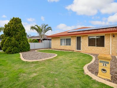 35 Brookside Gardens, Caversham WA 6055