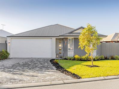 4 Perinone Glade, Brabham WA 6055