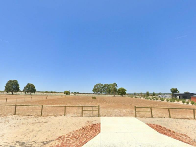38 Narik Grove, Chittering