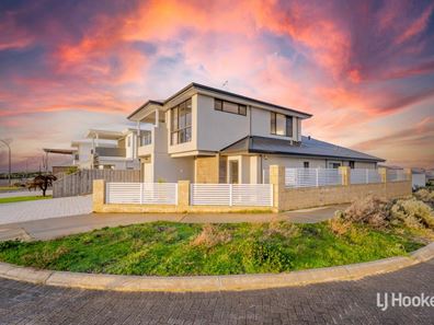 34 Acerosa Boulevard, Halls Head WA 6210