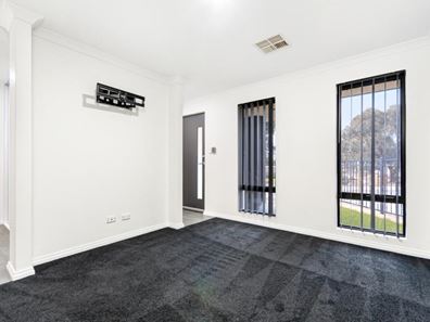 14 Clipstone Parkway, Butler WA 6036