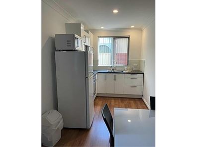 1/144 Central Avenue, Inglewood WA 6052