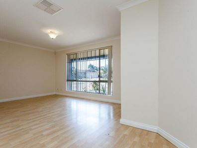 30 Barraberry Retreat, Canning Vale WA 6155