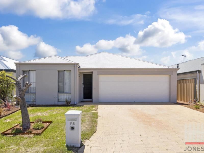98 Blackwood Meander, Yanchep WA 6035