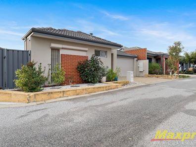 10 Curtin Lane, Bushmead WA 6055