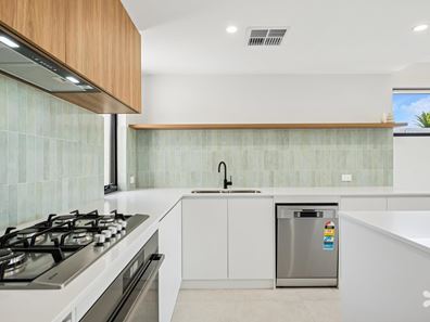 25A Glennon Way, Rossmoyne WA 6148