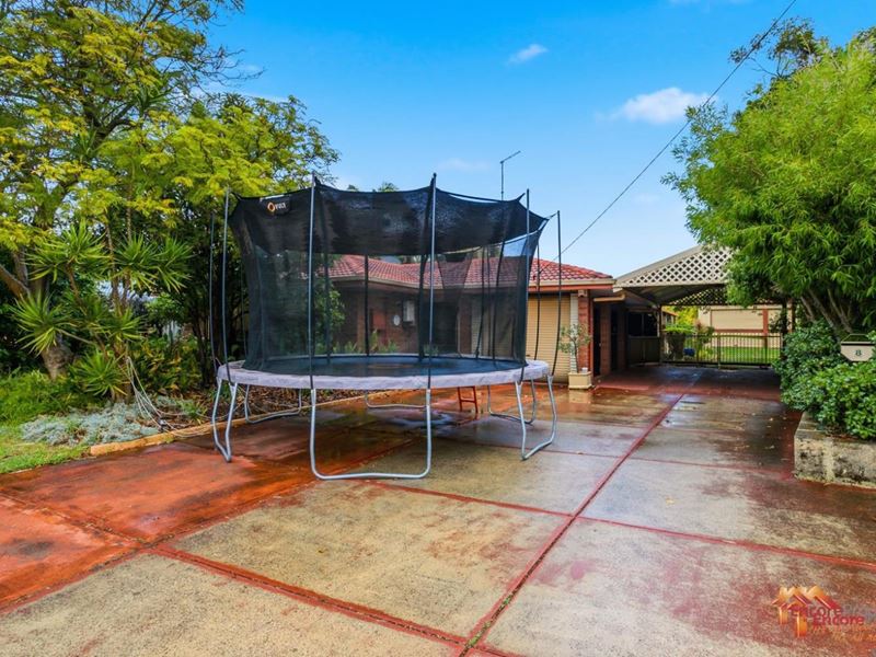 8 Raglan Close, Falcon