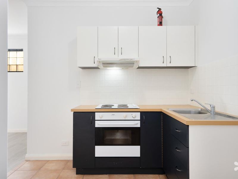25 Regents Park Rd (Rear), Joondalup