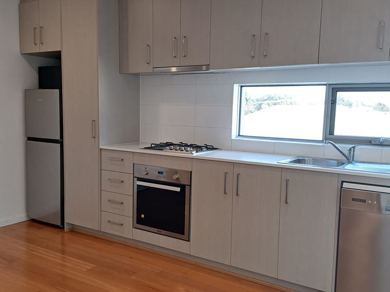 8/30 Wroxton Street, Midland WA 6056