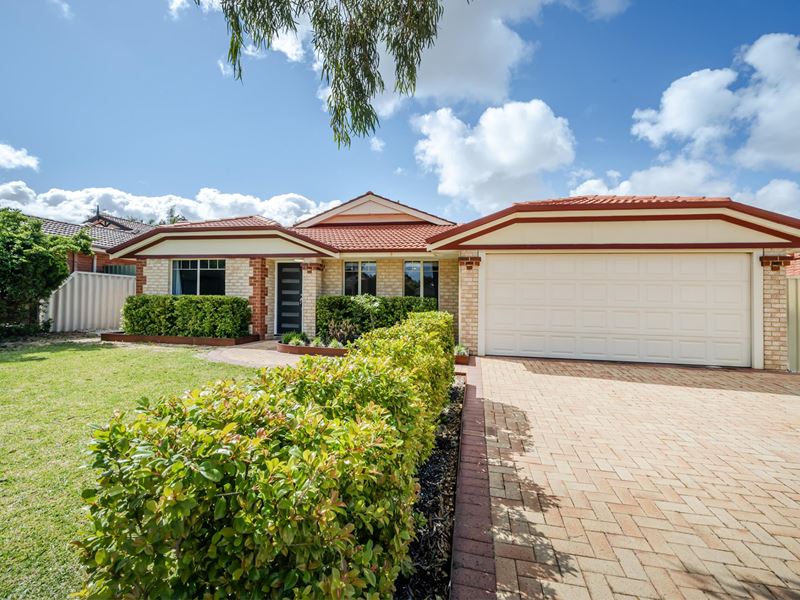 22 Golf Links Drive, Carramar WA 6031