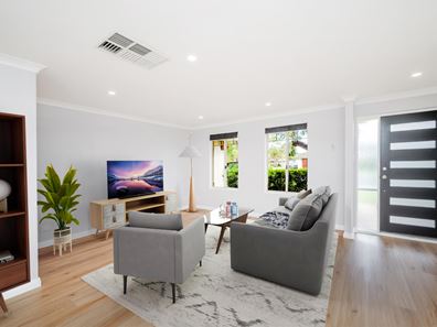 22 Golf Links Drive, Carramar WA 6031