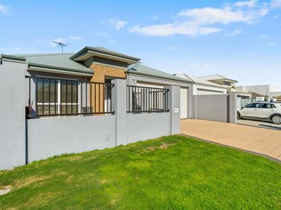6 Breelya Road, Falcon WA 6210