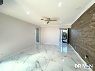 2/71 Flinders Avenue, Hillarys WA 6025