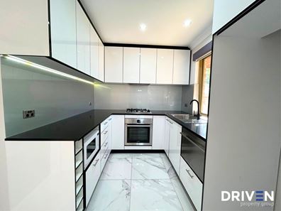 2/71 Flinders Avenue, Hillarys WA 6025