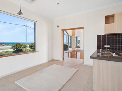 180 Arcadia Drive, Shoalwater WA 6169