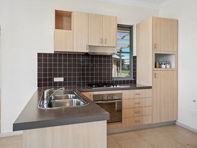 180 Arcadia Drive, Shoalwater WA 6169