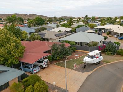 8 Raynor Road, Baynton WA 6714