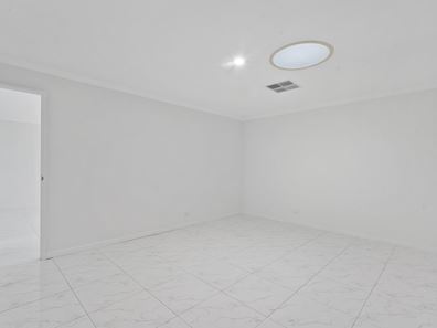 1 Lancelin Way, Erskine WA 6210