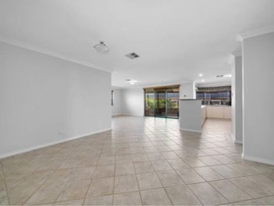 63 Stonehaven Parade, Kinross WA 6028