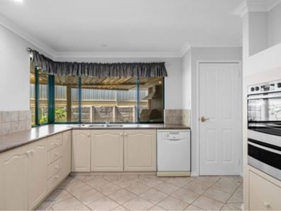 63 Stonehaven Parade, Kinross WA 6028