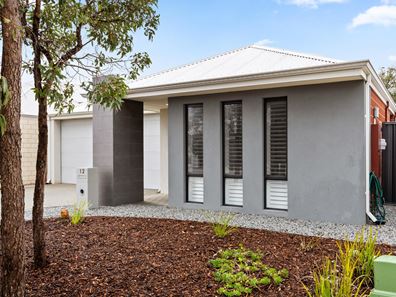 12 Archerfield Parkway, Bushmead WA 6055