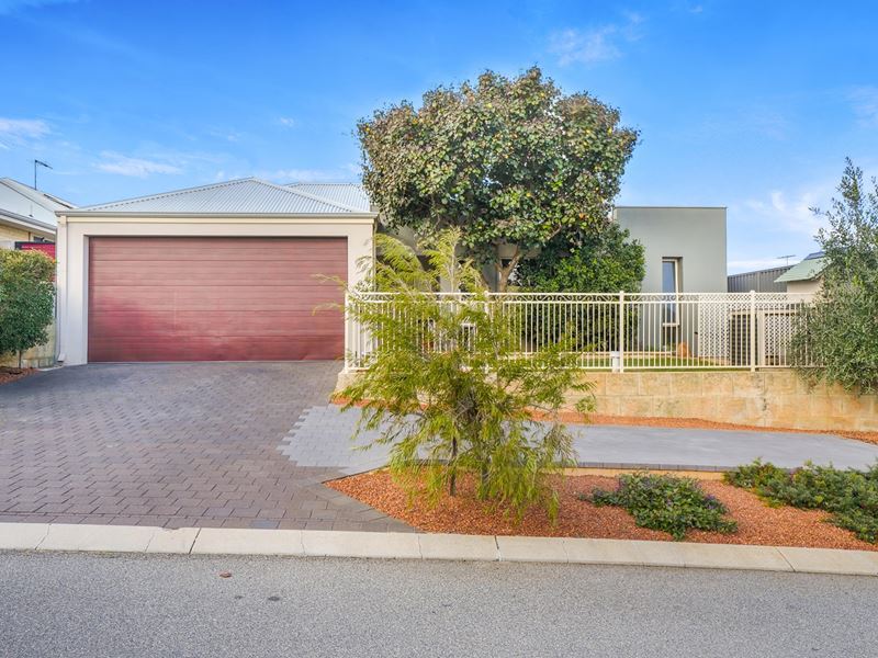 4 Glenwhan Link, Landsdale WA 6065