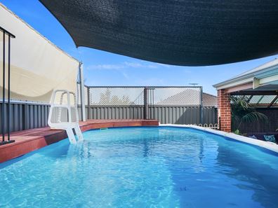 4 Glenwhan Link, Landsdale WA 6065