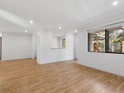 31/11 Elvire Street, Viveash WA 6056