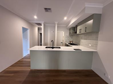 9 Claise Lane, Coodanup WA 6210