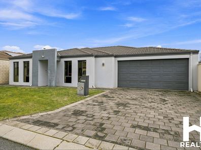 4 La Trobe Street, Landsdale WA 6065