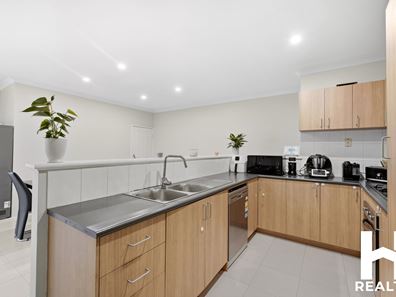 4 La Trobe Street, Landsdale WA 6065